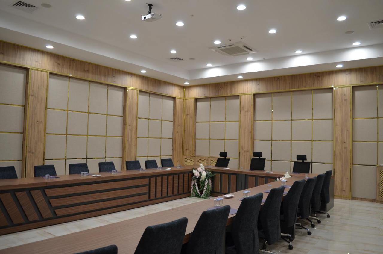 Lavanta Tepesi Hotel Ve Spor Tesisleri 布尔杜尔 外观 照片