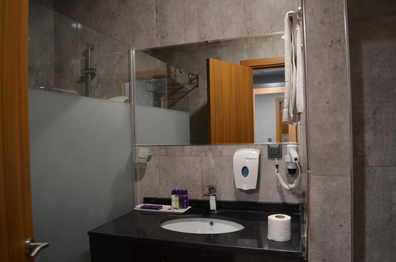 Lavanta Tepesi Hotel Ve Spor Tesisleri 布尔杜尔 外观 照片
