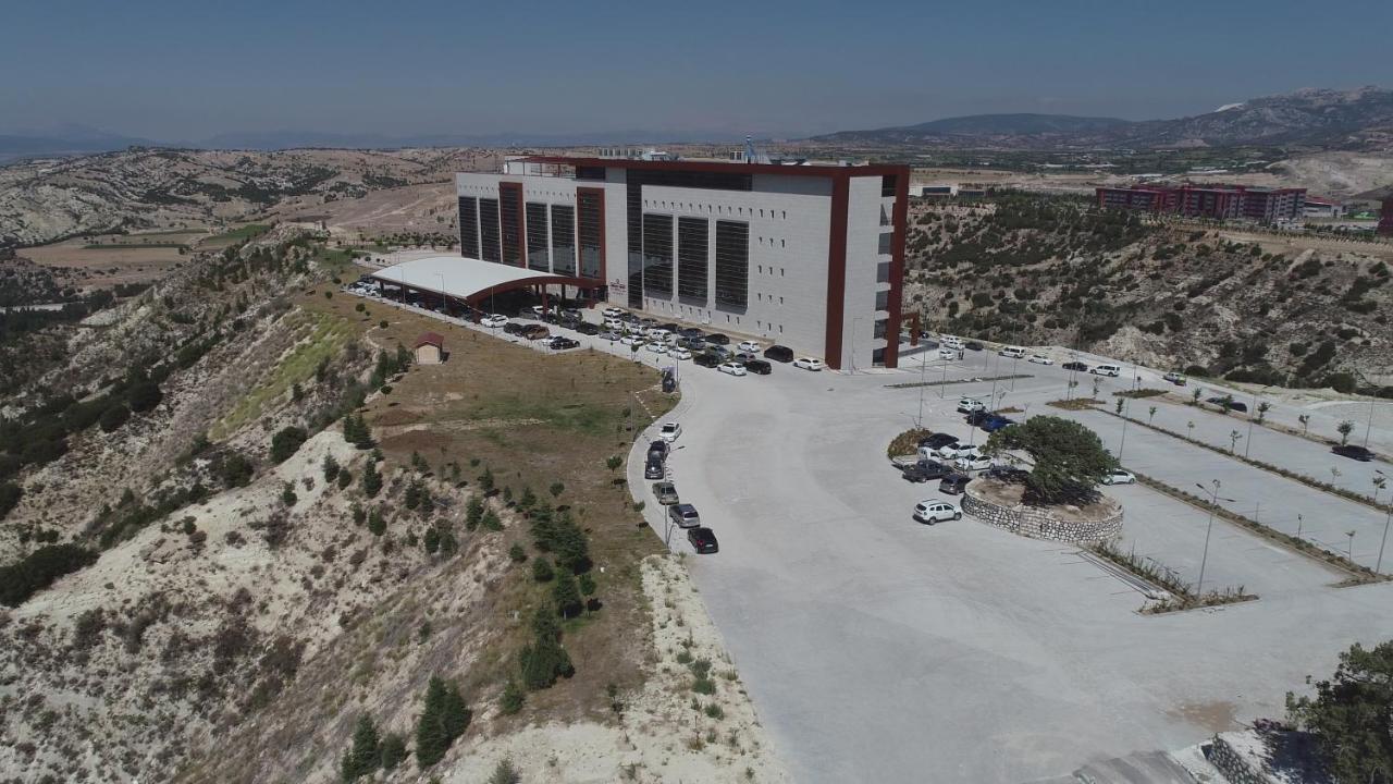 Lavanta Tepesi Hotel Ve Spor Tesisleri 布尔杜尔 外观 照片