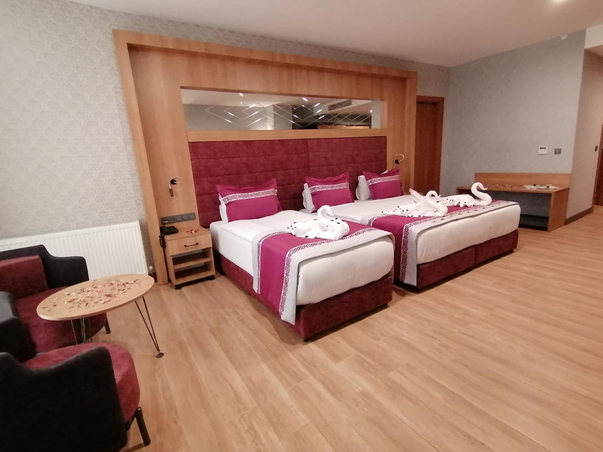 Lavanta Tepesi Hotel Ve Spor Tesisleri 布尔杜尔 外观 照片